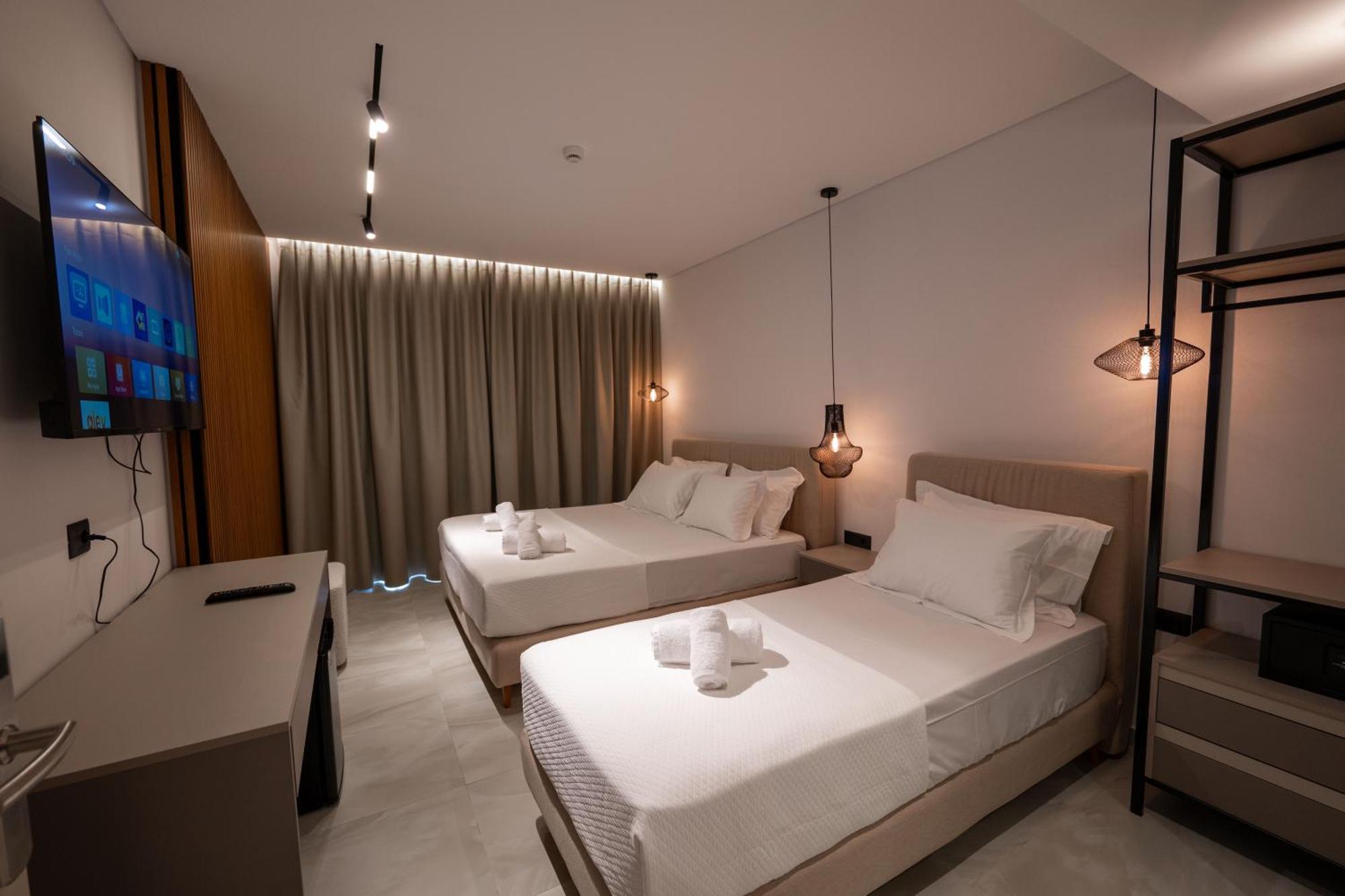 Litan Hotel Sarande Bagian luar foto