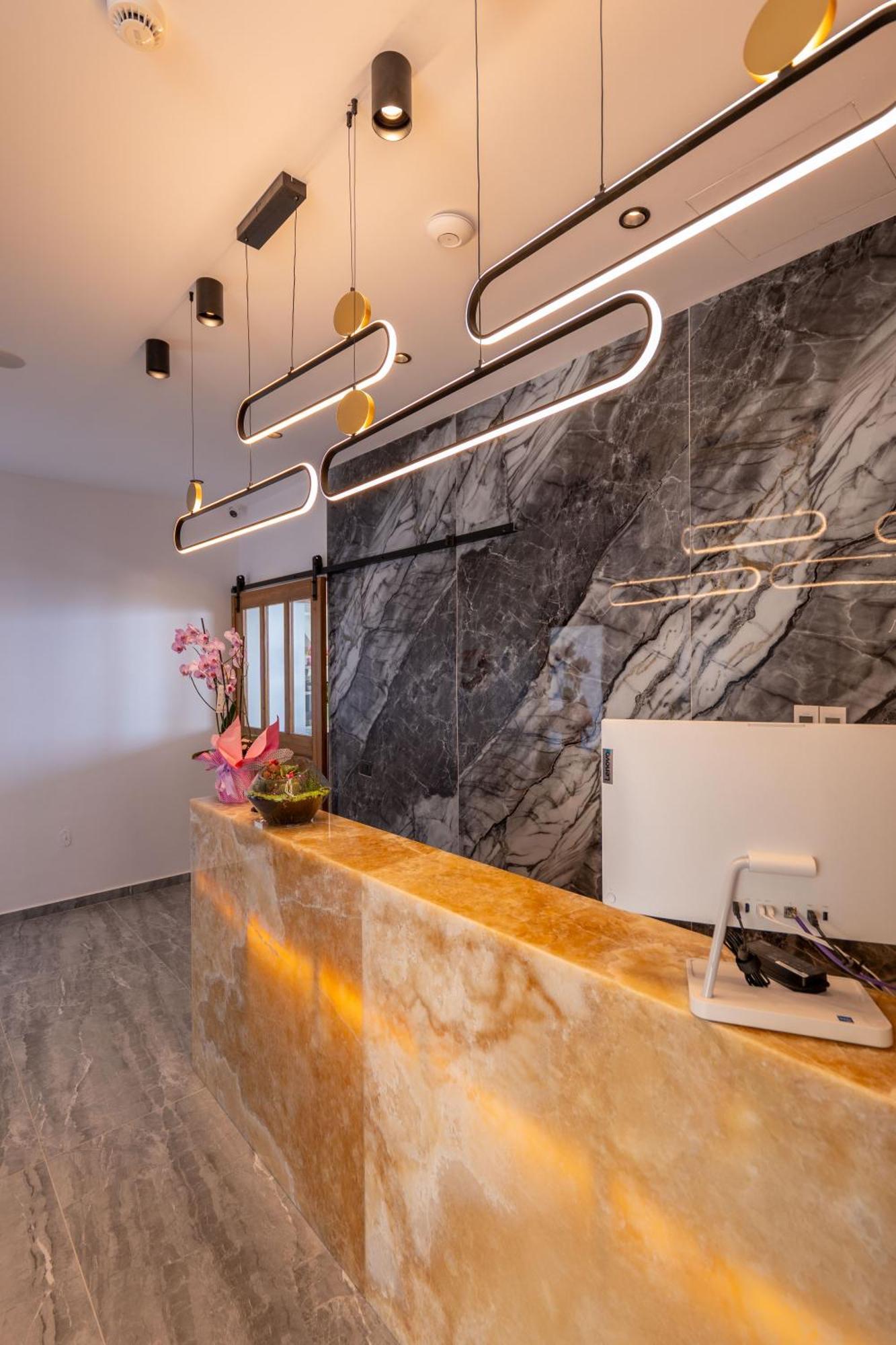Litan Hotel Sarande Bagian luar foto