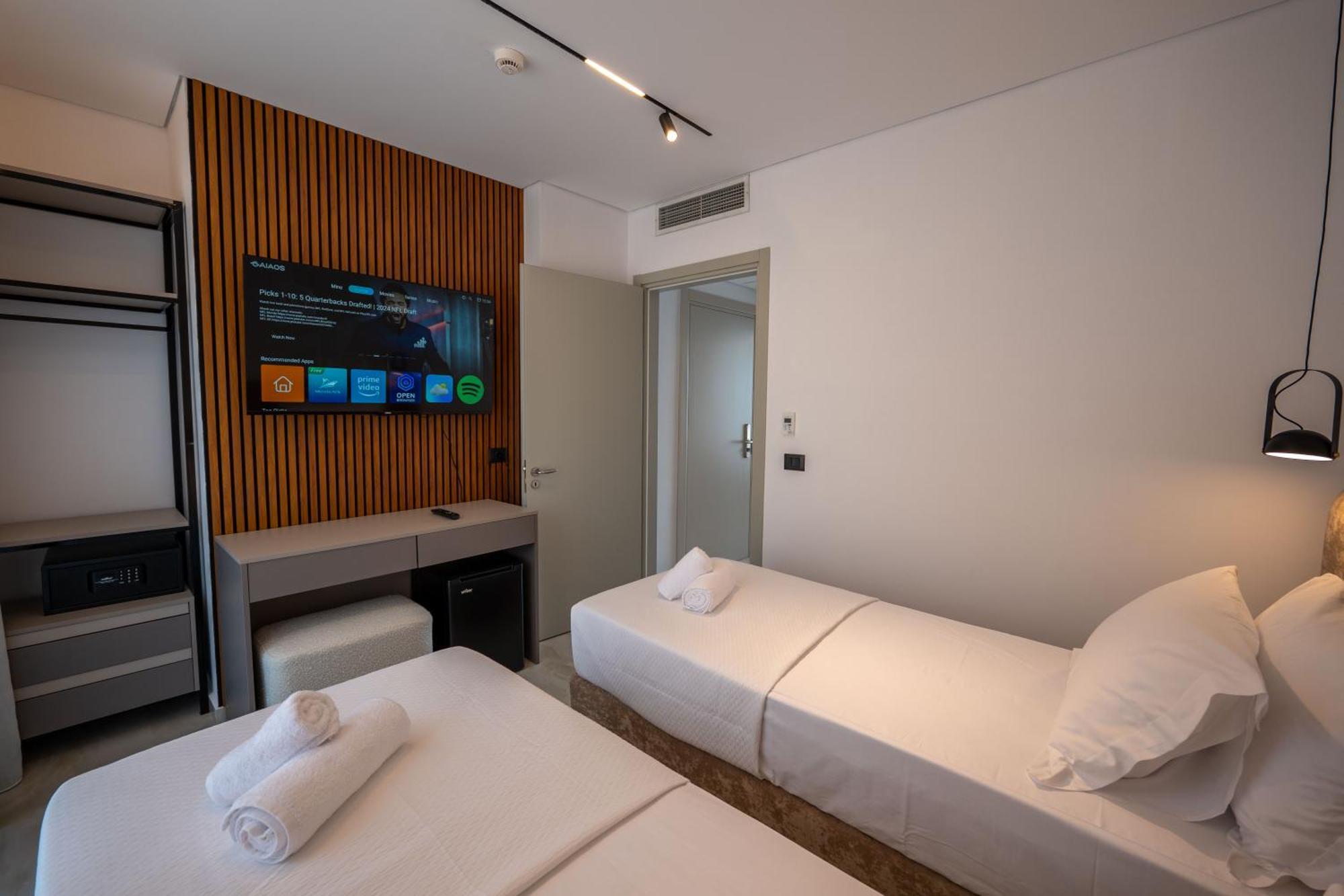 Litan Hotel Sarande Bagian luar foto